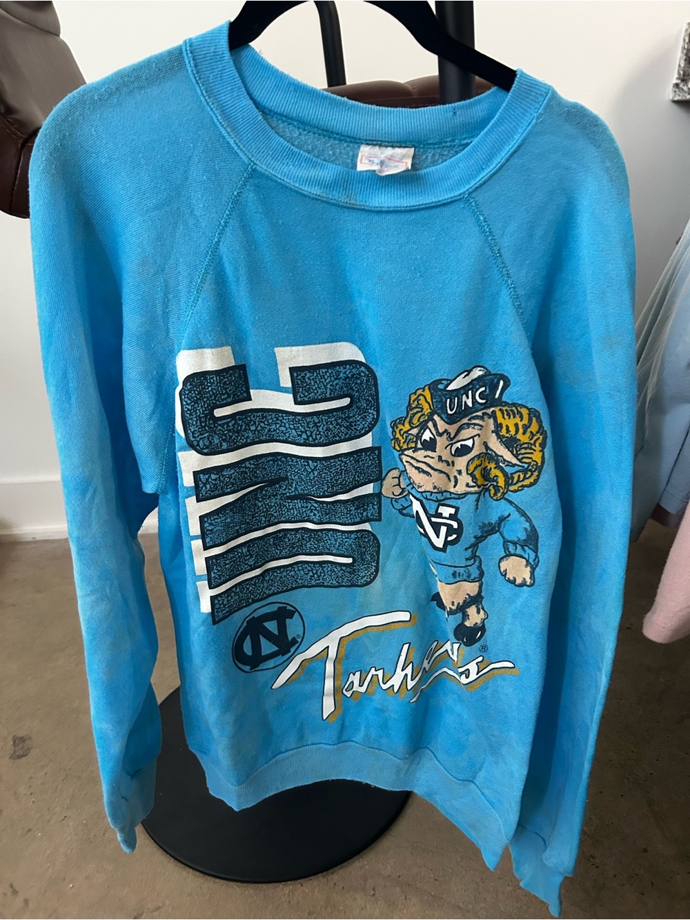 1990s UNC Tar Heels Vintage Women's Sweatshirt